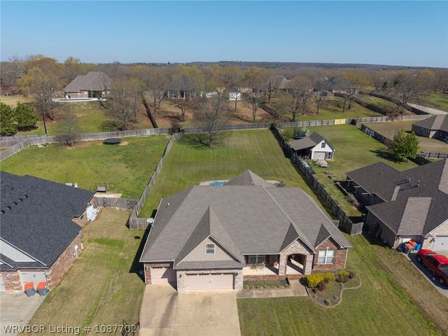 3718 Brighton Place, Greenwood, AR 72936