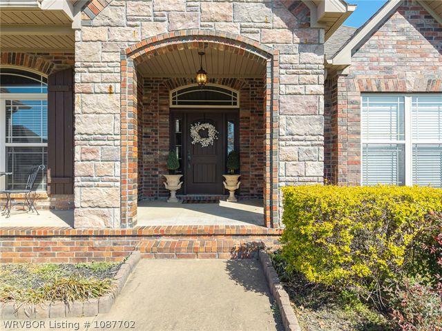 3718 Brighton Place, Greenwood, AR 72936