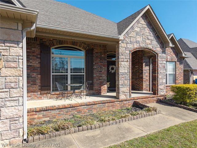 3718 Brighton Place, Greenwood, AR 72936