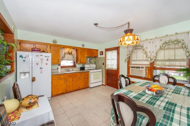 350 Trenton Ave, Paterson City, NJ 07503