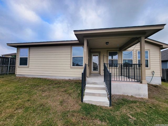 104 Cypress Hills Rd, San Marcos, TX 78666