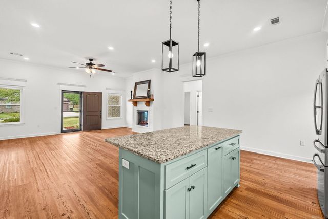 12 Otto Landing Dr, Greenbrier, AR 72058