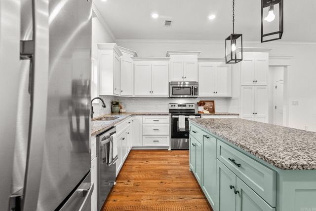 12 Otto Landing Dr, Greenbrier, AR 72058