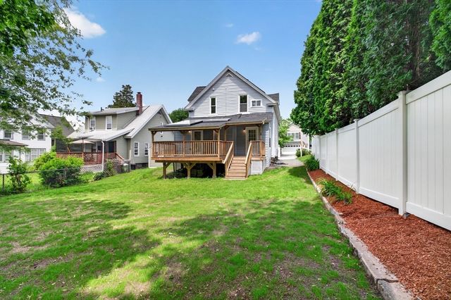 28 Greendale Ave, Worcester, MA 01606