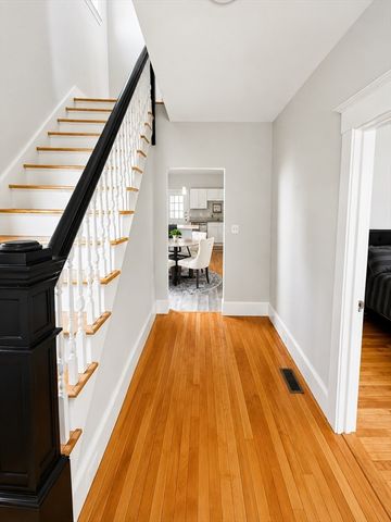 28 Greendale Ave, Worcester, MA 01606