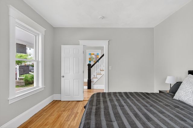 28 Greendale Ave, Worcester, MA 01606
