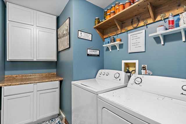 6 Amanda Lane, Yorkville, IL 60560