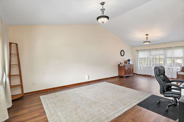 6 Amanda Lane, Yorkville, IL 60560