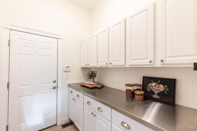 5873 Falling Brook Drive, Mason, OH 45040