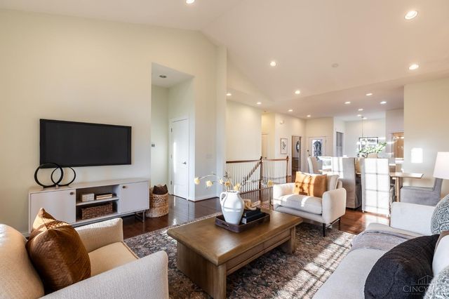 5873 Falling Brook Drive, Mason, OH 45040