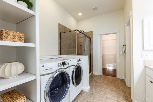 5873 Falling Brook Drive, Mason, OH 45040