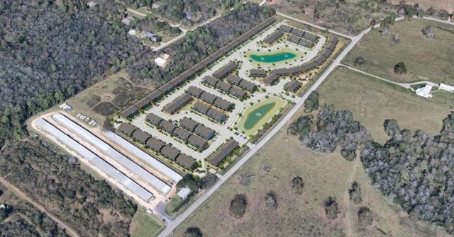 14010 Longstreet Bldg 16, Willis, TX 77318