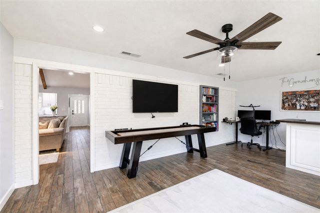 2917 Cresthaven Drive, Grapevine, TX 76051