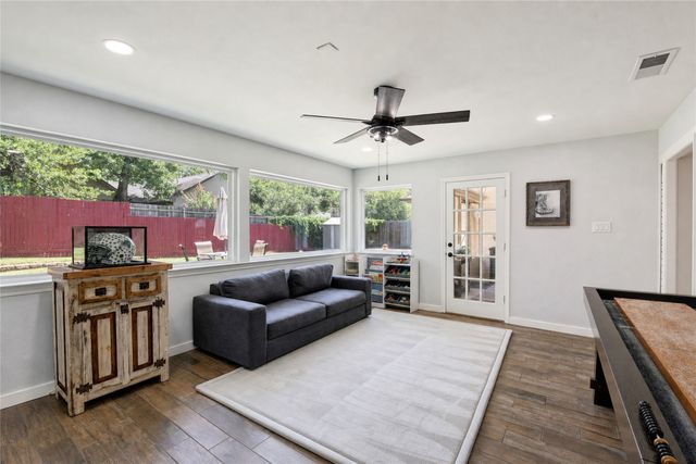 2917 Cresthaven Drive, Grapevine, TX 76051