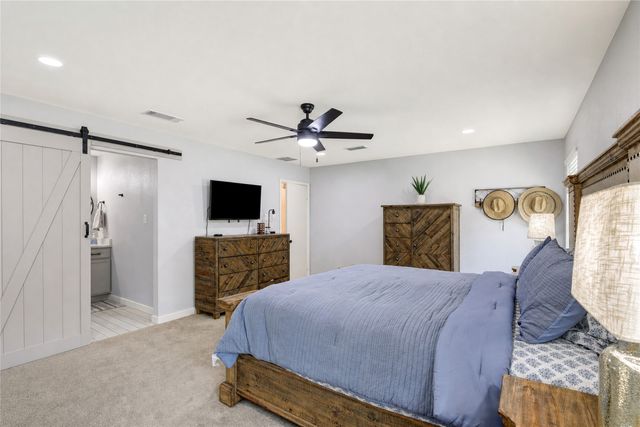 2917 Cresthaven Drive, Grapevine, TX 76051