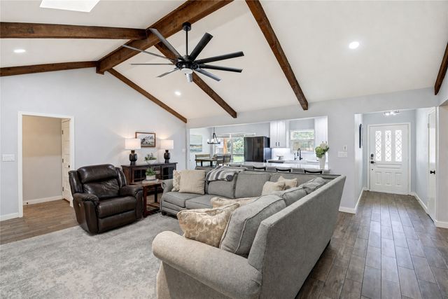 2917 Cresthaven Drive, Grapevine, TX 76051