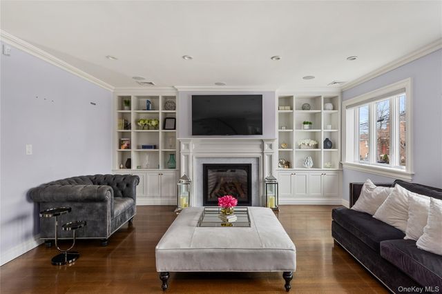 15496 Riverside Drive, Whitestone, NY 11357