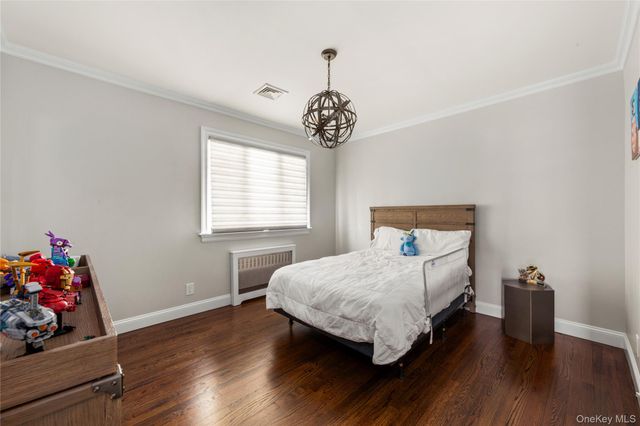 15496 Riverside Drive, Whitestone, NY 11357