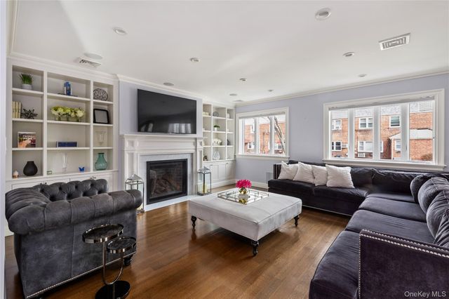 15496 Riverside Drive, Whitestone, NY 11357