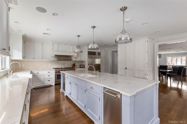 15496 Riverside Drive, Whitestone, NY 11357