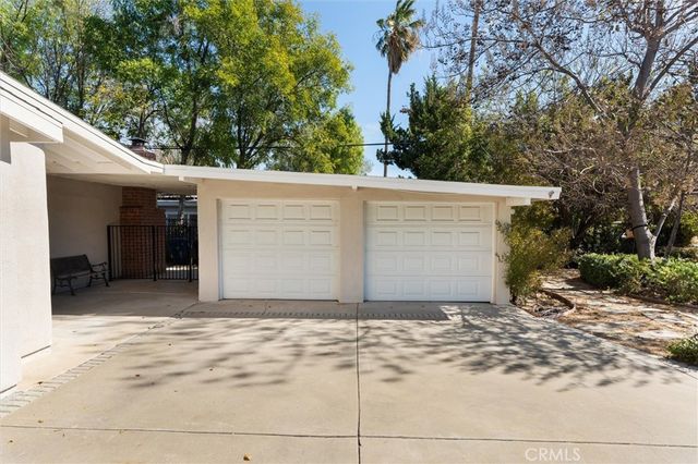 18817 Stagg Street, Reseda, CA 91335