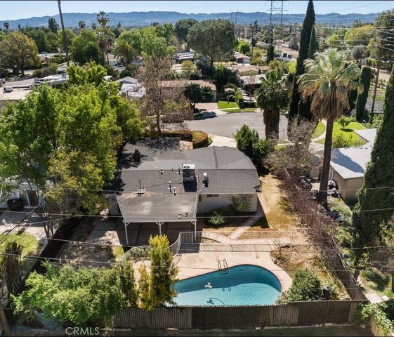 18817 Stagg Street, Reseda, CA 91335