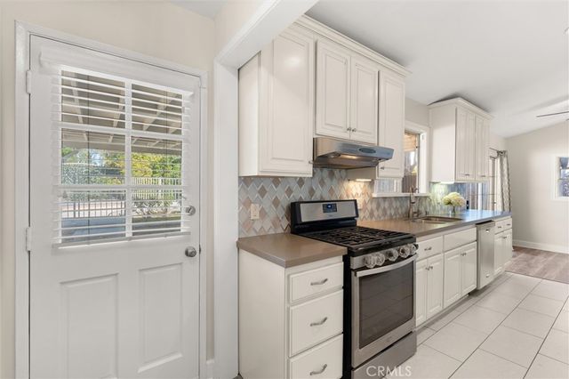 18817 Stagg Street, Reseda, CA 91335