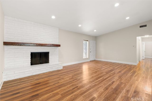 18817 Stagg Street, Reseda, CA 91335