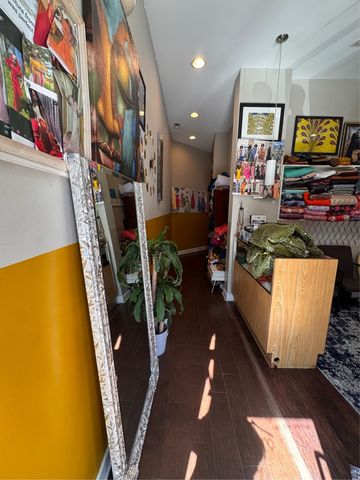 1020 W Leland Avenue, Chicago, IL 60640