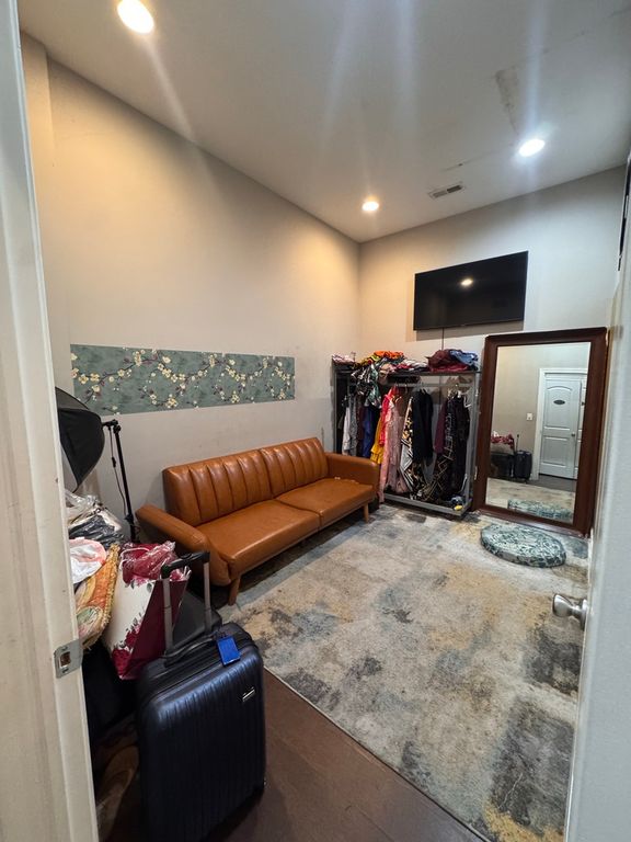 1020 W Leland Avenue, Chicago, IL 60640 — photo 5