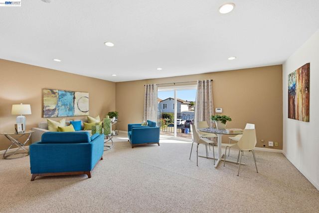 33253 Lake Pyramid St, Fremont, CA 94555