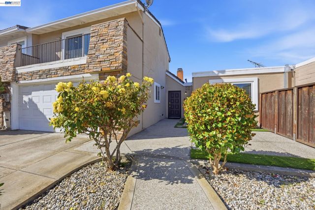 33253 Lake Pyramid St, Fremont, CA 94555