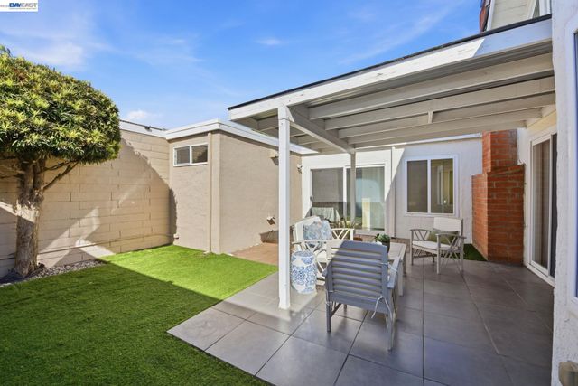 33253 Lake Pyramid St, Fremont, CA 94555