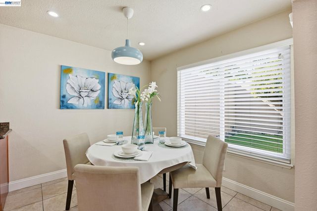 33253 Lake Pyramid St, Fremont, CA 94555