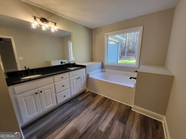 240 Glenn Carrie Road 2, Hull, GA 30646