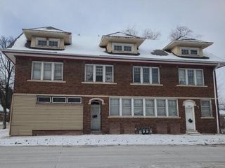 3901 N Port Washington AVENUE #3903, Milwaukee, WI 53212