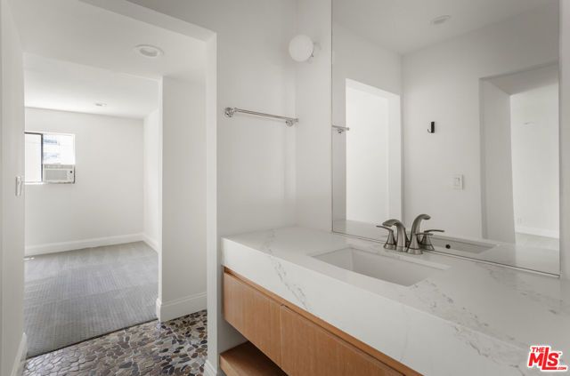 10982 Roebling Avenue 436, Los Angeles, CA 90024