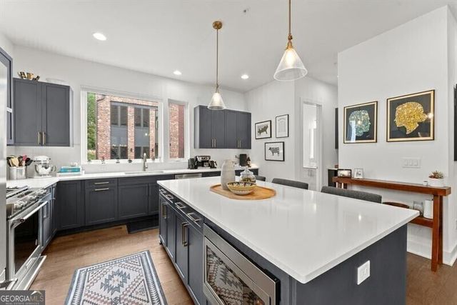 1256 Chelsea Circle NW, Atlanta, GA 30318