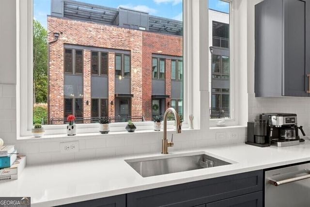 1256 Chelsea Circle NW, Atlanta, GA 30318