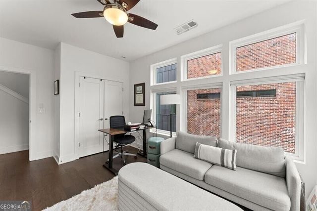 1256 Chelsea Circle NW, Atlanta, GA 30318