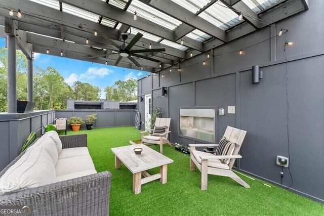 1256 Chelsea Circle NW, Atlanta, GA 30318