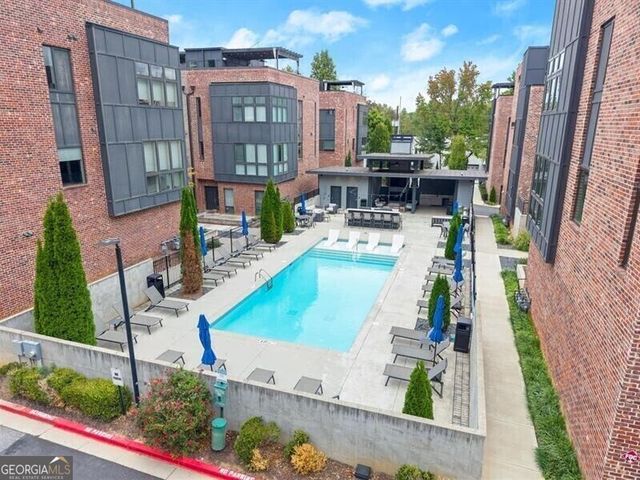 1256 Chelsea Circle NW, Atlanta, GA 30318