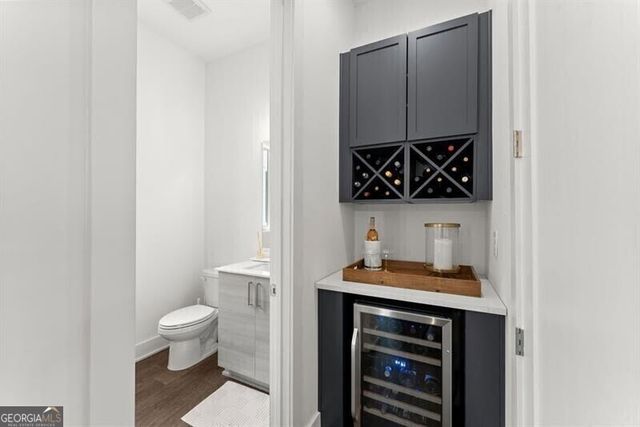 1256 Chelsea Circle NW, Atlanta, GA 30318