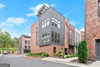 1256 Chelsea Circle NW, Atlanta, GA 30318