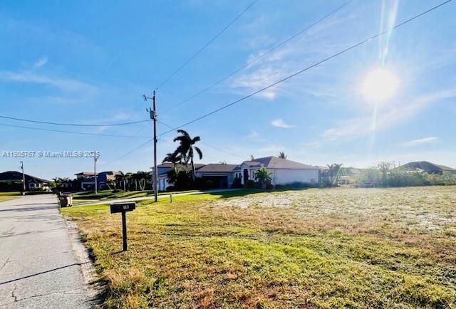 416 NW 38 pl, Cape Coral, FL 33993