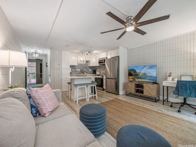 53-567 Kamehameha Highway 206, Hauula, HI 96717