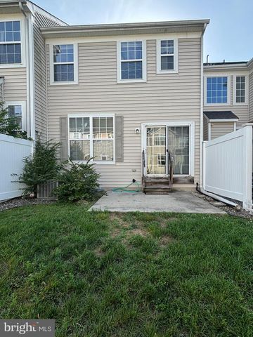 26 SPINNAKER DR, Mount Laurel, NJ 08054