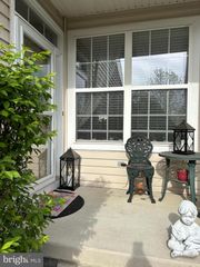 26 SPINNAKER DR, Mount Laurel, NJ 08054