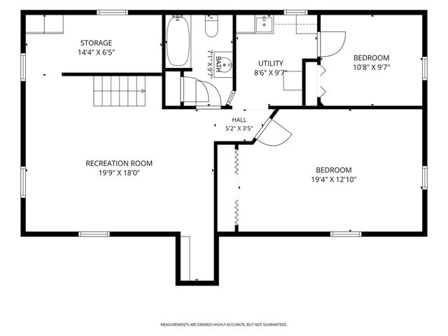 2570 Avon Street N, Roseville, MN 55113
