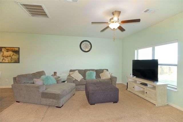 3026 Watercrest Drive, Sanger, TX 76266